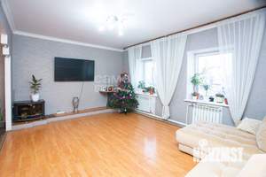 Коттедж 225м², 2-этажный, участок 6 сот.  