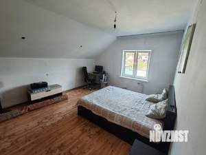 Коттедж 211м², 3-этажный, участок 7 сот.  