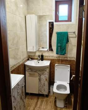 Дом 220м², 2-этажный, участок 10 сот.  