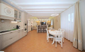 Дом 295м², 3-этажный, участок 10 сот.  