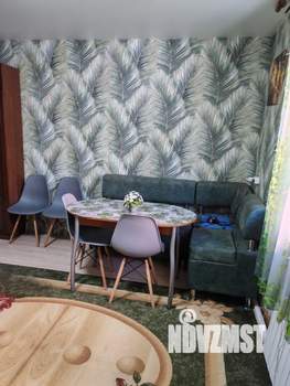 Дом 98м&sup2;, 2-этажный, участок 10 сот.  