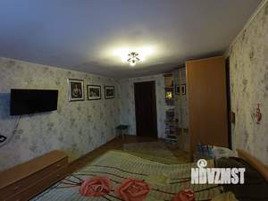 Коттедж 200м&sup2;, 2-этажный, участок 10 сот.  