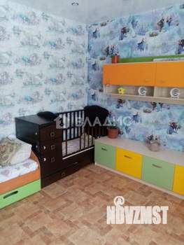 Дом 275м², 3-этажный, участок 16 сот.  