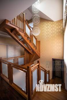 Коттедж 500м², 3-этажный, участок 16 сот.  