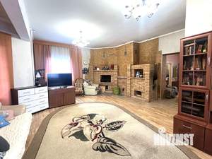 Коттедж 300м&sup2;, 3-этажный, участок 17 сот.  