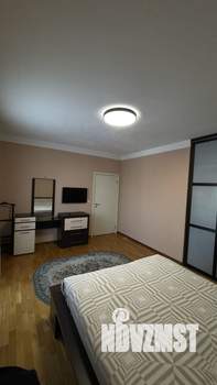 Дом 218м&sup2;, 3-этажный, участок 10 сот.  