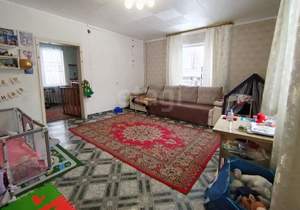 Дом 94м², 2-этажный, участок 10 сот.  