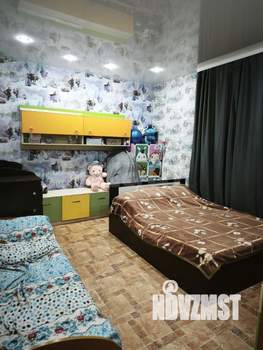 Дом 275м&sup2;, 3-этажный, участок 14 сот.  