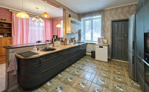 Дом 376м&sup2;, 3-этажный, участок 10 сот.  