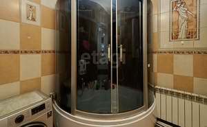 Дом 183м&sup2;, 2-этажный, участок 6 сот.  