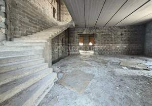 Дом 856м&sup2;, 5-этажный, участок 8 сот.  