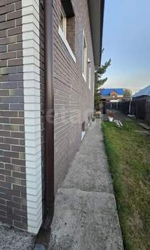 Дом 179м&sup2;, 3-этажный, участок 15 сот.  