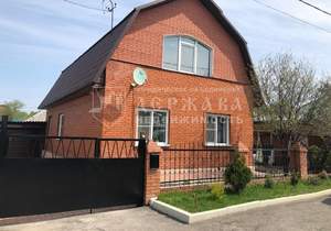 Дом 96м², 2-этажный, участок 6 сот.  