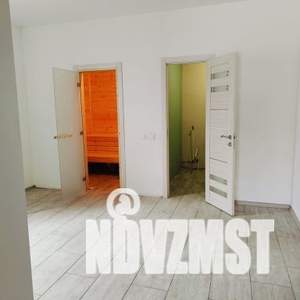 Коттедж 165м&sup2;, 1-этажный, участок 10 сот.  