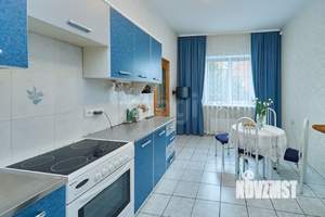 Дом 194м², 2-этажный, участок 15 сот.  