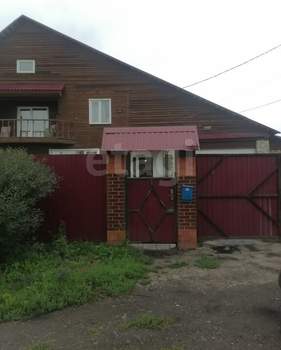 Дом 225м², 2-этажный, участок 10 сот.  