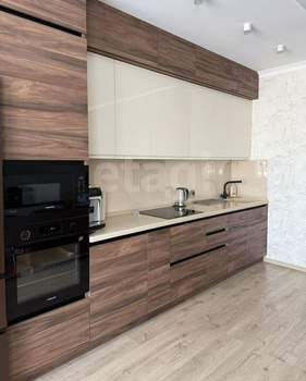 Дом 226м&sup2;, 2-этажный, участок 2 сот.  