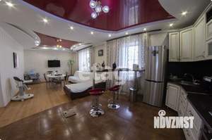 Дом 450м², 3-этажный, участок 4 сот.  