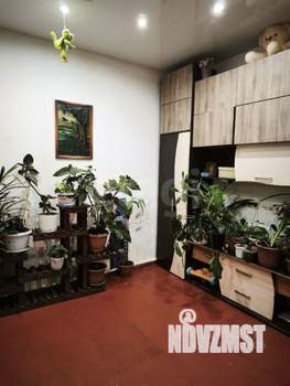 Дом 275м&sup2;, 3-этажный, участок 14 сот.  