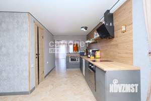 Дом 145м&sup2;, 3-этажный, участок 5 сот.  