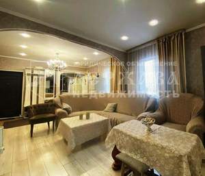 Дом 133м&sup2;, 2-этажный, участок 6 сот.  