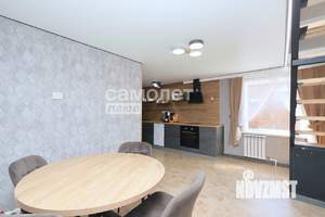 Дом 145м&sup2;, 3-этажный, участок 5 сот.  