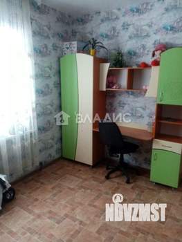 Дом 275м², 3-этажный, участок 16 сот.  