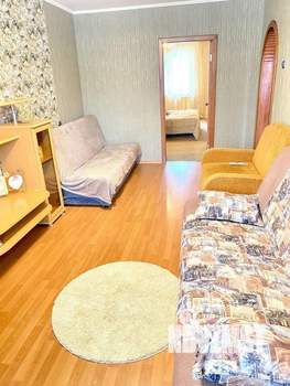 2-к квартира, посуточно, 45м2, 1/1 этаж