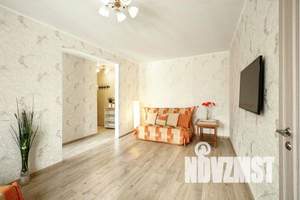 2-к квартира, посуточно, 48м2, 2/5 этаж