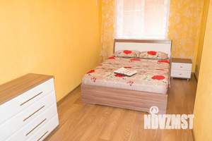 Студия квартира, посуточно, 40м2, 2/5 этаж