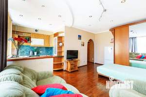 1-к квартира, посуточно, 33м2, 1/1 этаж