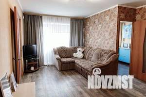 2-к квартира, посуточно, 48м2, 1/1 этаж