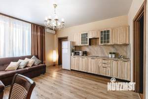 2-к квартира, посуточно, 55м2, 1/1 этаж