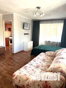 1-к квартира, посуточно, 40м2, 3/5 этаж