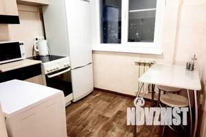 1-к квартира, посуточно, 35м2, 4/5 этаж