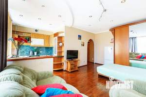 1-к квартира, посуточно, 33м2, 1/1 этаж