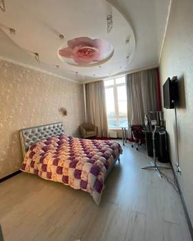 5-к квартира, на длительный срок, 300м2, 3/3 этаж