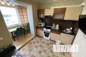 1-к квартира, посуточно, 42м2, 12/12 этаж