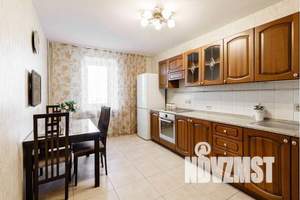 3-к квартира, посуточно, 100м2, 4/10 этаж