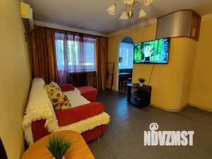 1-к квартира, посуточно, 32м2, 2/5 этаж