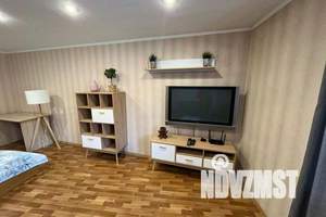 1-к квартира, посуточно, 40м2, 1/5 этаж