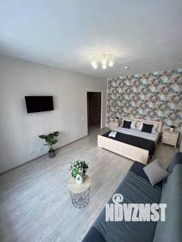 1-к квартира, посуточно, 38м2, 1/1 этаж