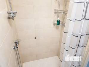 Студия квартира, посуточно, 41м2, 1/5 этаж