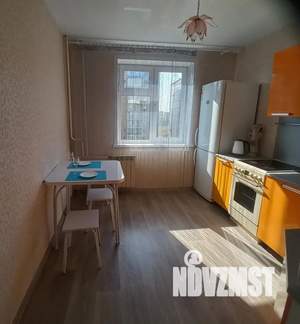 1-к квартира, посуточно, 38м2, 5/10 этаж