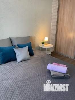 2-к квартира, посуточно, 40м2, 9/16 этаж