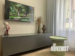 2-к квартира, посуточно, 42м2, 7/16 этаж