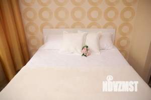 1-к квартира, посуточно, 35м2, 1/12 этаж