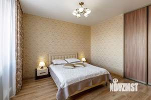 2-к квартира, посуточно, 55м2, 1/1 этаж