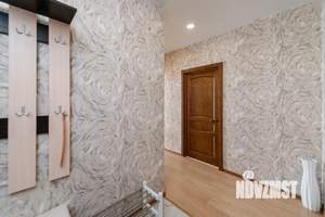 3-к квартира, посуточно, 58м2, 1/1 этаж