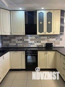 3-к квартира, посуточно, 100м2, 1/1 этаж